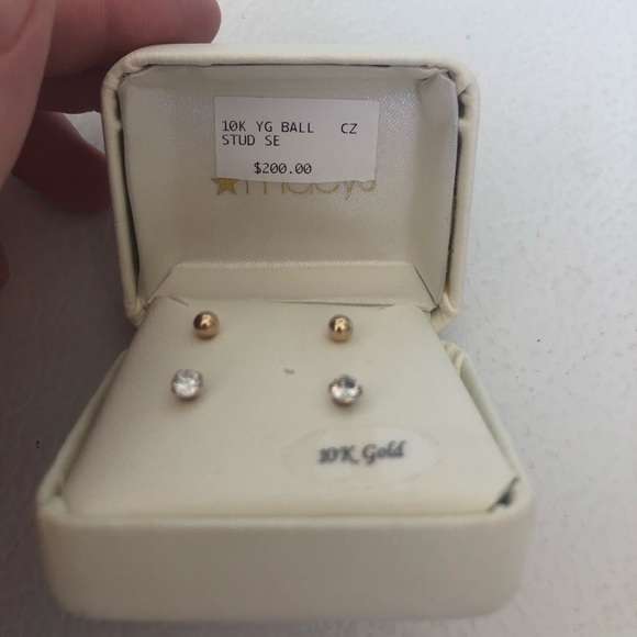 10K yellow gold ball studs/cubic zirconium stud SE - Picture 2 of 6
